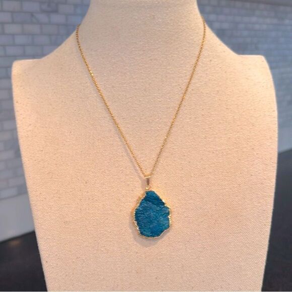 Unique Raw Blue Agate or Quartz Pendant Necklace — Gilded Edge & Gold Tone Chain - Picture 4 of 7